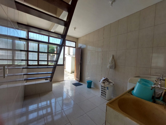 Imagem Casa com 6 Quartos à Venda, 200 m² em Perocão - Guarapari
