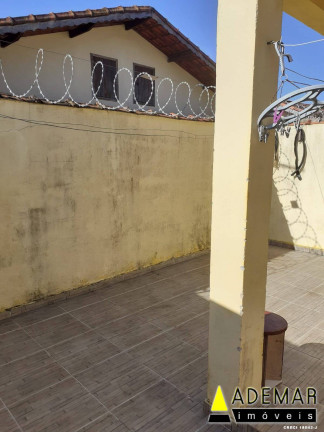 Imagem Casa com 2 Quartos à Venda, 126 m² em Mongaguá