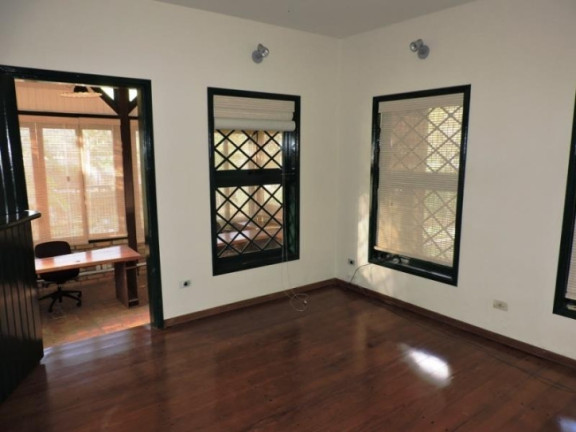 Imagem Casa com 2 Quartos à Venda, 338 m² em Vila Santo Antônio - Cotia Imagem Casa com 2 Quartos à Venda, 338 m² em Vila Santo Antônio - Cotia