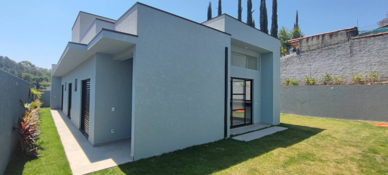 Imagem Casa com 3 Quartos à Venda, em Jardim Estância Brasil - Atibaia Imagem Casa com 3 Quartos à Venda, em Jardim Estância Brasil - Atibaia