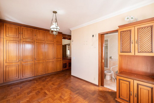 Imagem Imóvel com 3 Quartos à Venda, 169 m² em Independência - Porto Alegre
