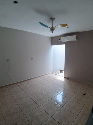 Imagem Casa com 3 Quartos à Venda, 200 m² em Núcleo Habitacional Mary Dota - Bauru Imagem Casa com 3 Quartos à Venda, 200 m² em Núcleo Habitacional Mary Dota - Bauru