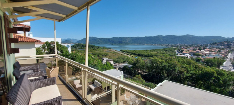 Imagem Casa com 4 Quartos à Venda, 500 m² em Camboinhas - Niterói Imagem Casa com 4 Quartos à Venda, 500 m² em Camboinhas - Niterói