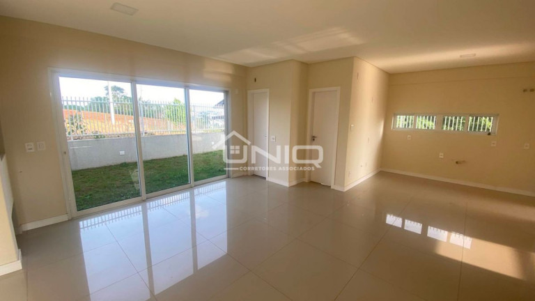Imagem Casa com 3 Quartos à Venda, 190 m² em Fraron - Pato Branco
