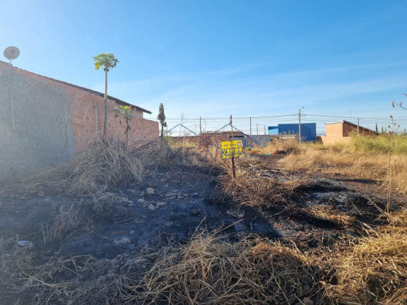 Terreno à Venda, 180 m² em Terrazul Ba - Pirassununga