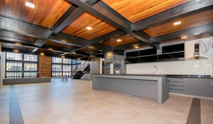 Casa com 3 Quartos à Venda, 455 m² em Campo Comprido - Curitiba