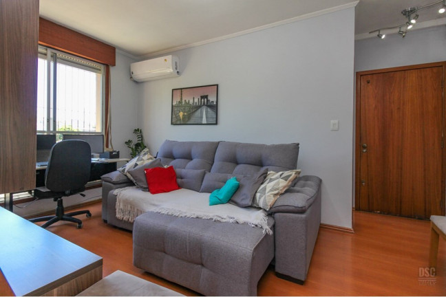 Imagem Apartamento com 2 Quartos à Venda, 83 m² em São Sebastião - Porto Alegre Imagem Apartamento com 2 Quartos à Venda, 83 m² em São Sebastião - Porto Alegre