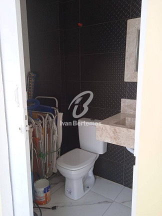 Imagem Sobrado com 4 Quartos para Temporada, em Canto Grande - Bombinhas Imagem Sobrado com 4 Quartos para Temporada, em Canto Grande - Bombinhas