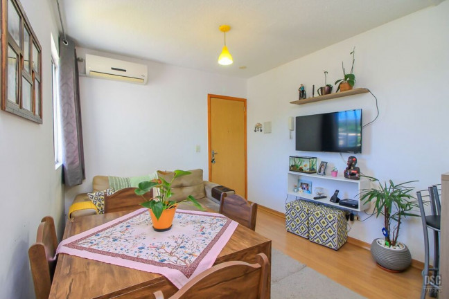 Imóvel com 2 Quartos à Venda, 38 m² em Restinga - Porto Alegre