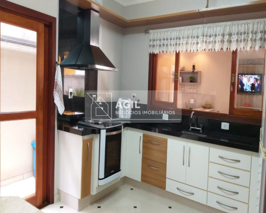 Imagem Casa com 4 Quartos à Venda, 260 m² em Urbanova - São José Dos Campos