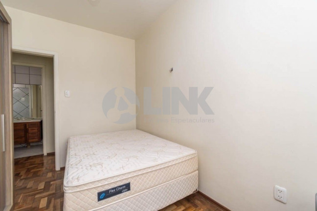 Imagem Apartamento com 2 Quartos à Venda, 70 m² em Moinhos De Vento - Porto Alegre