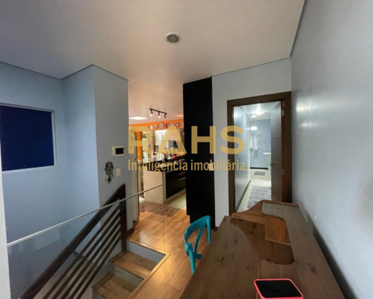 Imagem Casa com 3 Quartos à Venda, 1.365 m² em São Marcos - Joinville Imagem Casa com 3 Quartos à Venda, 1.365 m² em São Marcos - Joinville