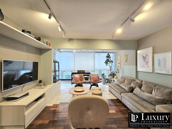 Apartamento com 3 Quartos à Venda, 98 m² em Moema - São Paulo