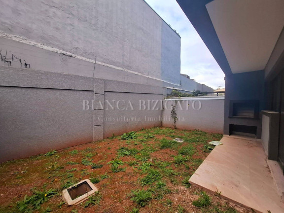 Imagem Casa com 3 Quartos à Venda, em Uberaba - Curitiba Imagem Casa com 3 Quartos à Venda, em Uberaba - Curitiba