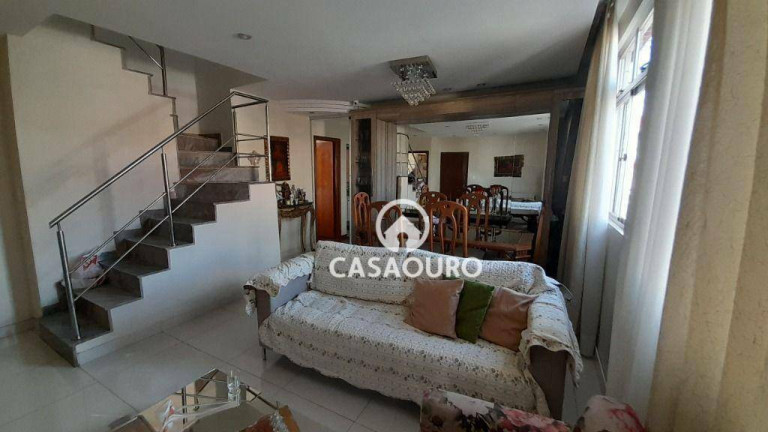 Imagem Cobertura com 5 Quartos à Venda, 200 m² em Santa Tereza - Belo Horizonte