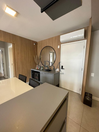 Imagem Apartamento com 2 Quartos à Venda, 68 m² em Balneário - Florianópolis Imagem Apartamento com 2 Quartos à Venda, 68 m² em Balneário - Florianópolis