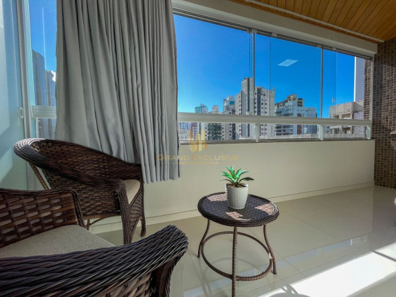 Imagem Apartamento com 2 Quartos à Venda, 110 m² em Centro - Balneário Camboriú Imagem Apartamento com 2 Quartos à Venda, 110 m² em Centro - Balneário Camboriú