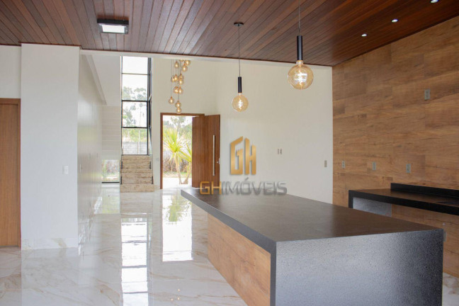 Imagem Sobrado com 5 Quartos à Venda, 508 m² em Res Copacabana - Abadia De Goiás