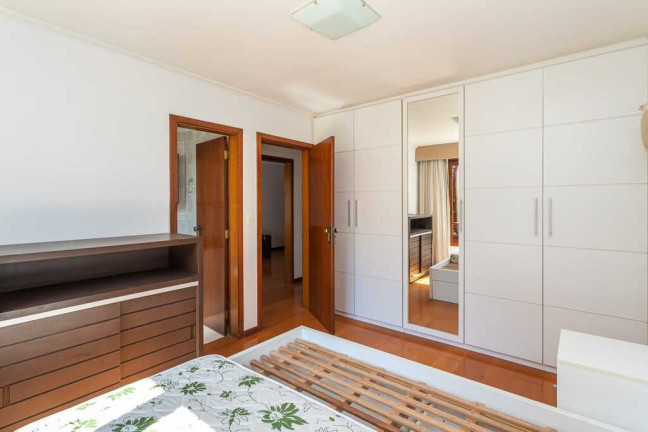 Imagem Imóvel com 2 Quartos à Venda,  em Passo Da Areia - Porto Alegre