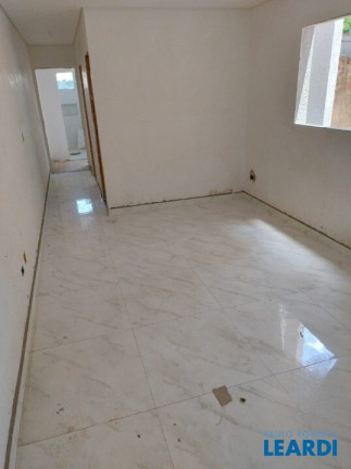 Imagem Apartamento com 2 Quartos à Venda, 57 m² em Santa Maria - Santo André