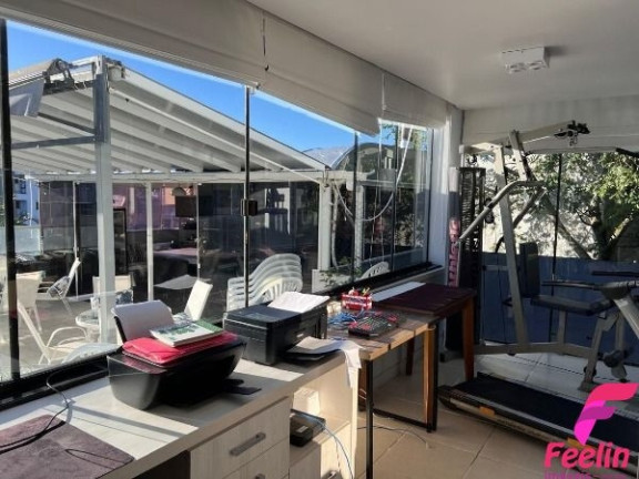 Imagem Casa com 5 Quartos à Venda, 585 m² em João Paulo - Florianópolis Imagem Casa com 5 Quartos à Venda, 585 m² em João Paulo - Florianópolis
