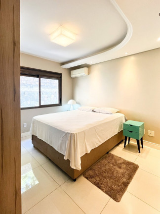 Imagem Imóvel com 3 Quartos à Venda,  em Auxiliadora - Porto Alegre