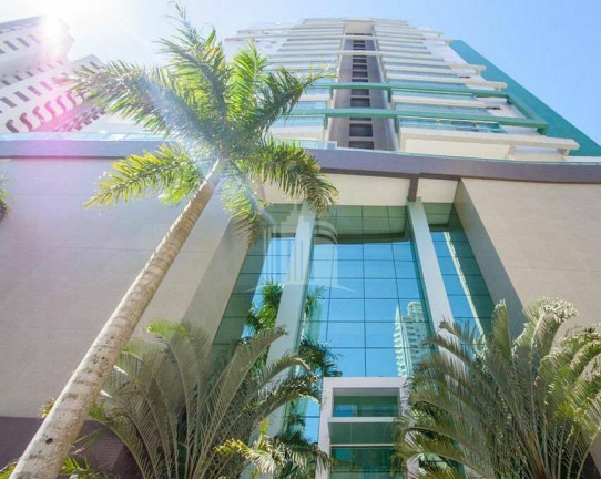 Apartamento com 3 Quartos à Venda, 135 m² em Centro - Balneário Camboriú
