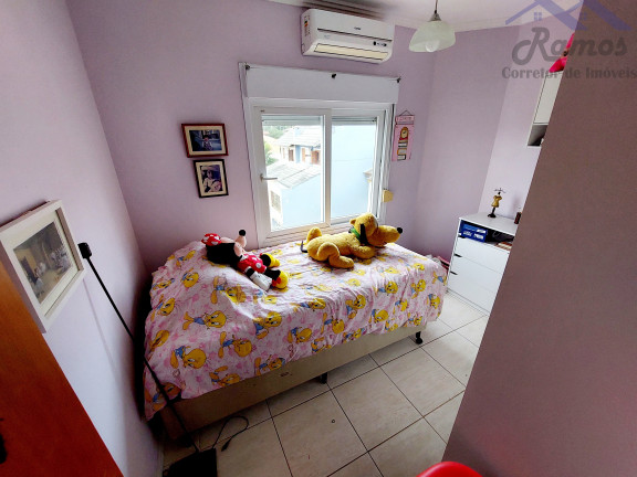 Imagem Sobrado com 3 Quartos à Venda,  em Tristeza - Porto Alegre