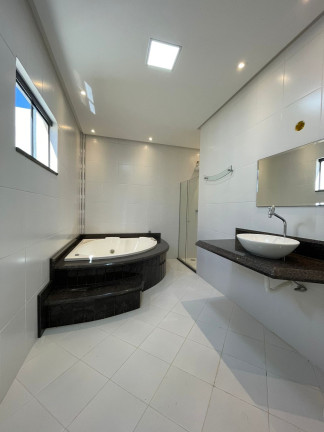 Imagem Casa com 5 Quartos à Venda, 225 m² em Recreio - Vitória Da Conquista Imagem Casa com 5 Quartos à Venda, 225 m² em Recreio - Vitória Da Conquista