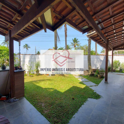 Casa com 5 Quartos à Venda,  em Praia Das Palmeiras - Caraguatatuba
