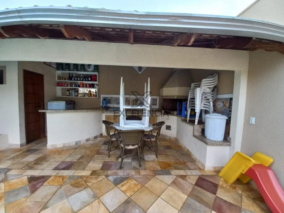 Imagem Casa com 3 Quartos à Venda,  em Centro - Guaratuba