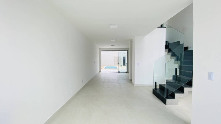 Imagem Casa com 3 Quartos à Venda, em Santa Mônica - Feira De Santana Imagem Casa com 3 Quartos à Venda, em Santa Mônica - Feira De Santana