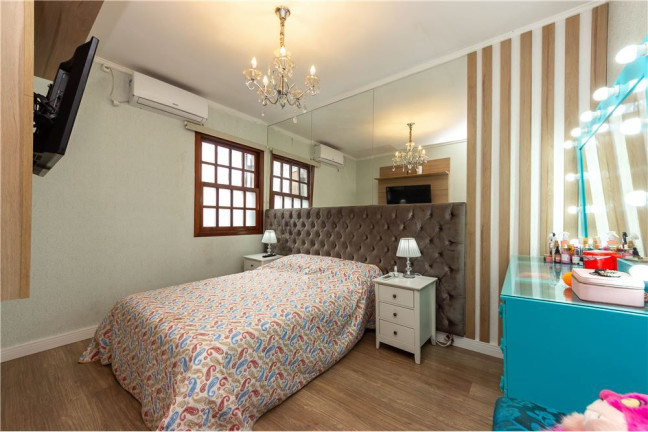 Imagem Casa com 3 Quartos à Venda,  em Mirandópolis - São Paulo