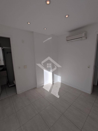 Imagem Apartamento com 4 Quartos à Venda, 138 m² em Barra Da Tijuca - Rio De Janeiro Imagem Apartamento com 4 Quartos à Venda, 138 m² em Barra Da Tijuca - Rio De Janeiro