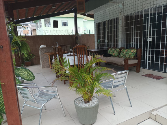 Casa com 4 Quartos à Venda, 154 m² em Fragoso - Olinda