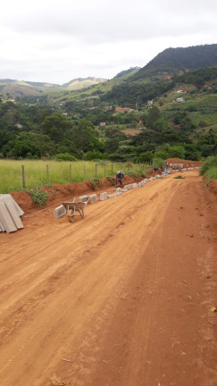 Imagem Chácara à Venda, 1.960 m² Imagem Chácara à Venda, 1.960 m²