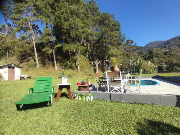 Imagem Casa com 6 Quartos à Venda, 350 m² em Granja Guarani - Teresópolis Imagem Casa com 6 Quartos à Venda, 350 m² em Granja Guarani - Teresópolis