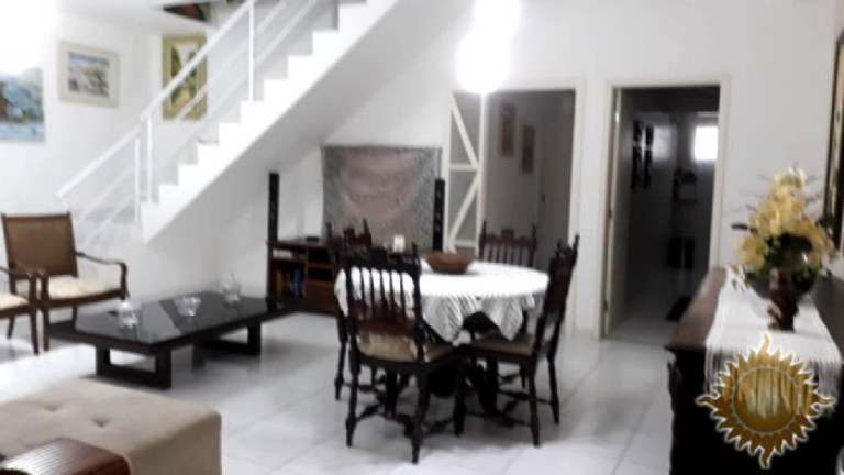 Apartamento com 3 Quartos à Venda, 196 m² em Itaguá - Ubatuba