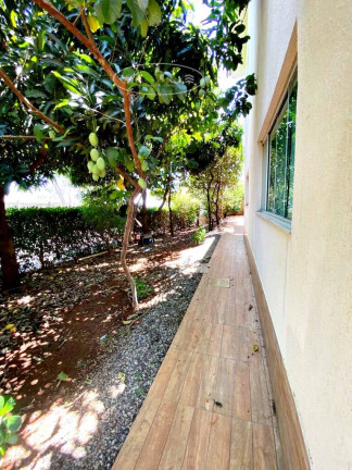 Imagem Casa com 4 Quartos à Venda, 420 m² em Jardins Madri - Goiânia Imagem Casa com 4 Quartos à Venda, 420 m² em Jardins Madri - Goiânia