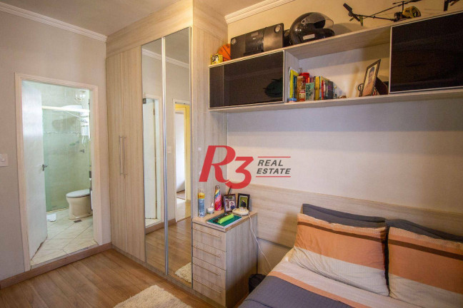 Imagem Casa com 3 Quartos à Venda, 189 m² em Embaré - Santos
