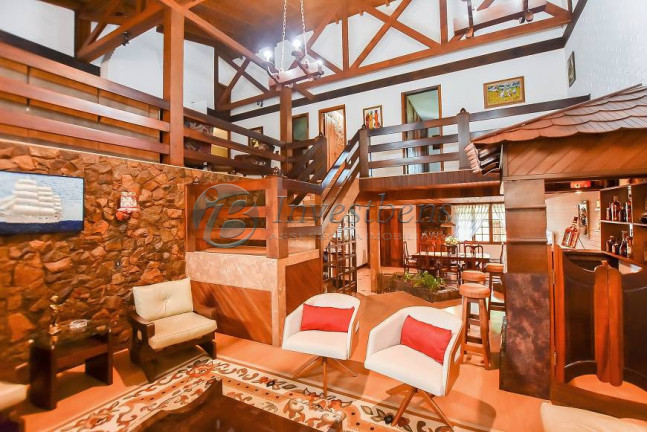 Imagem Casa com 5 Quartos à Venda, 480 m² em Ahú - Curitiba