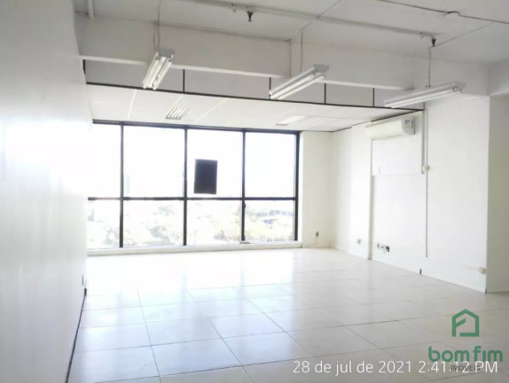 Imagem Sala Comercial para Alugar, 68 m² em Centro Histórico - Porto Alegre Imagem Sala Comercial para Alugar, 68 m² em Centro Histórico - Porto Alegre
