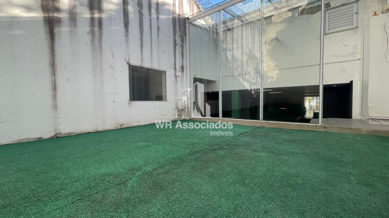 Imagem Casa com 3 Quartos à Venda, 340 m²