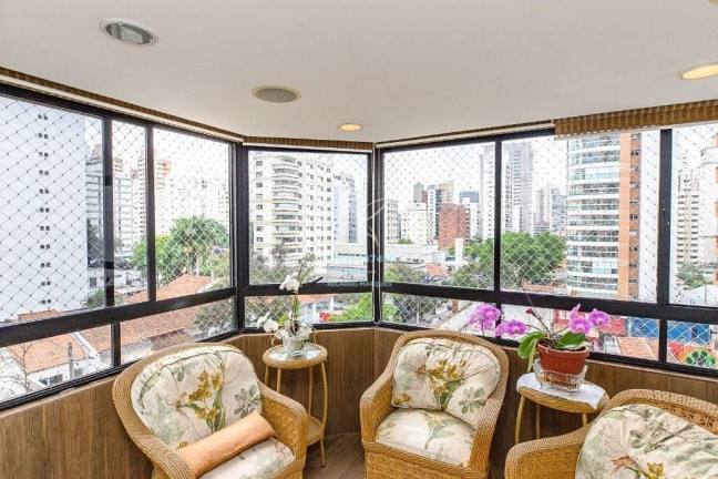 Imagem Apartamento com 4 Quartos à Venda, 202 m² em Moema - São Paulo