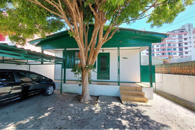 Imagem Casa com 3 Quartos à Venda,  em Camaquã - Porto Alegre