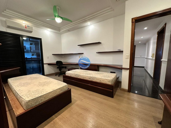 Imagem Apartamento com 3 Quartos à Venda, 180 m² em Gonzaga - Santos