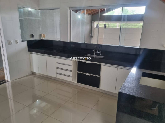 Casa com 2 Quartos à Venda, 160 m²