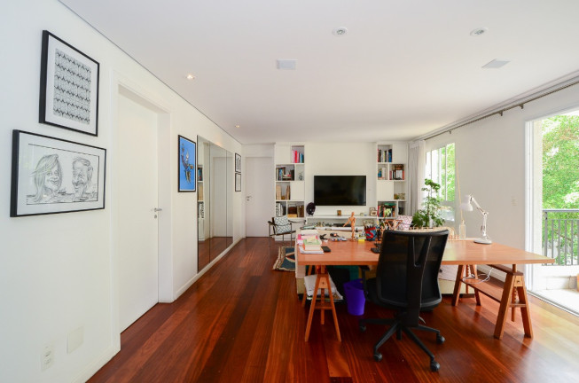 Imagem Apartamento com 3 Quartos à Venda, 129 m² em Real Parque - São Paulo Imagem Apartamento com 3 Quartos à Venda, 129 m² em Real Parque - São Paulo