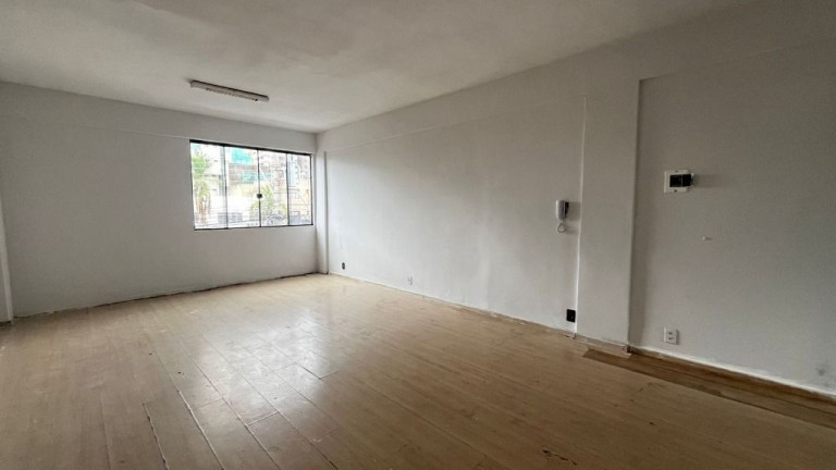 Sala Comercial para Alugar, 28 m² em Setor Bueno - Goiânia