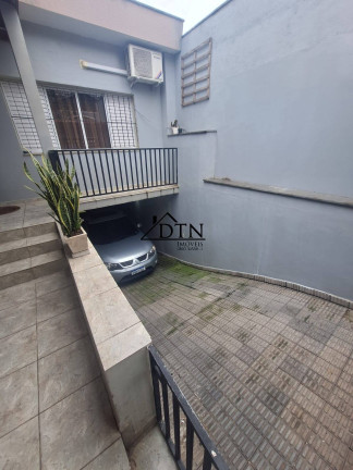 Imagem Sobrado com 3 Quartos à Venda, 263 m² em Vila Bastos - Santo André